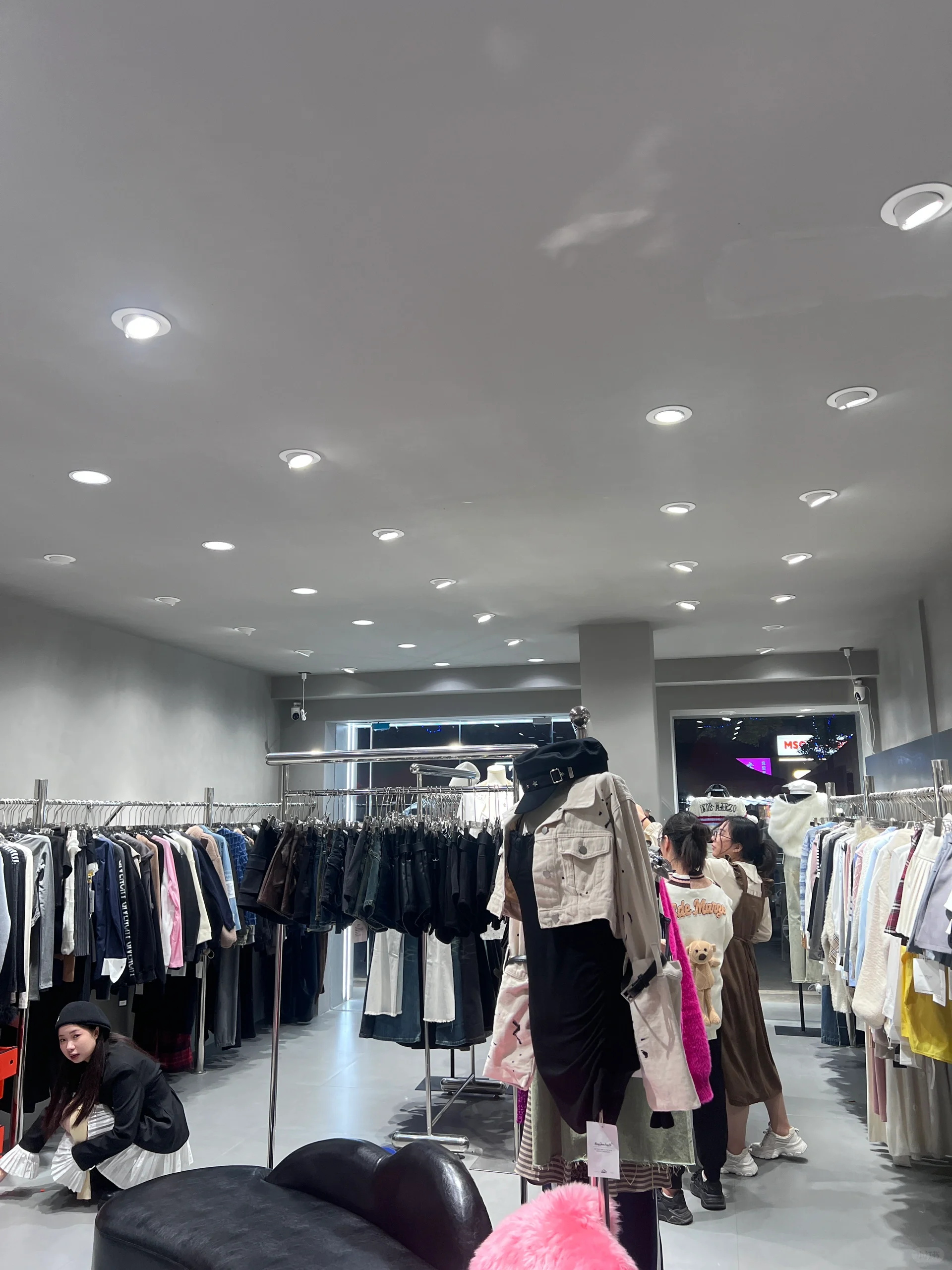 我家的女装店这次装修升级效果真的爱死了~_8_OOTD扬帆店_来自小红书网页版_看图王.jpg