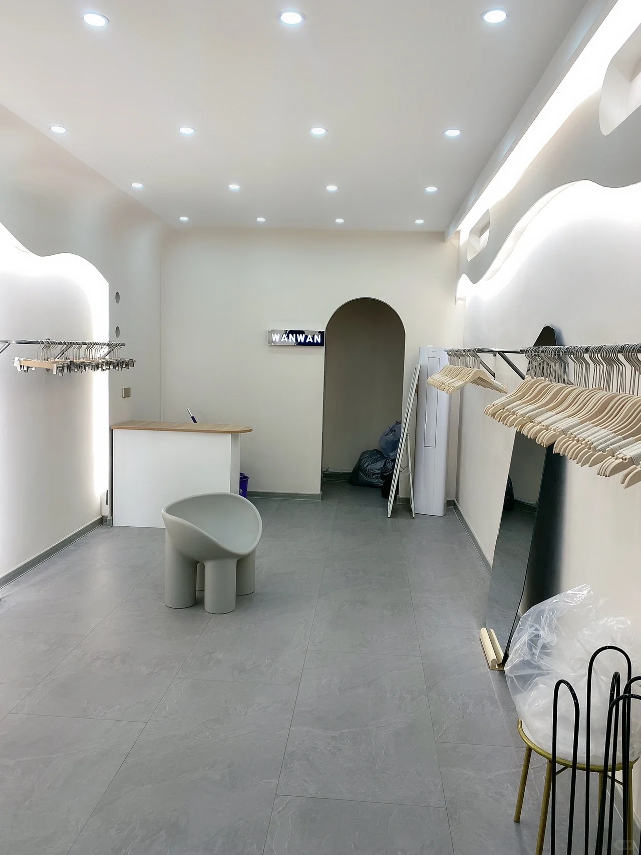 服装店装修踩坑指南 新手必看！_1_晚晚_来自小红书网页版_看图王.jpg