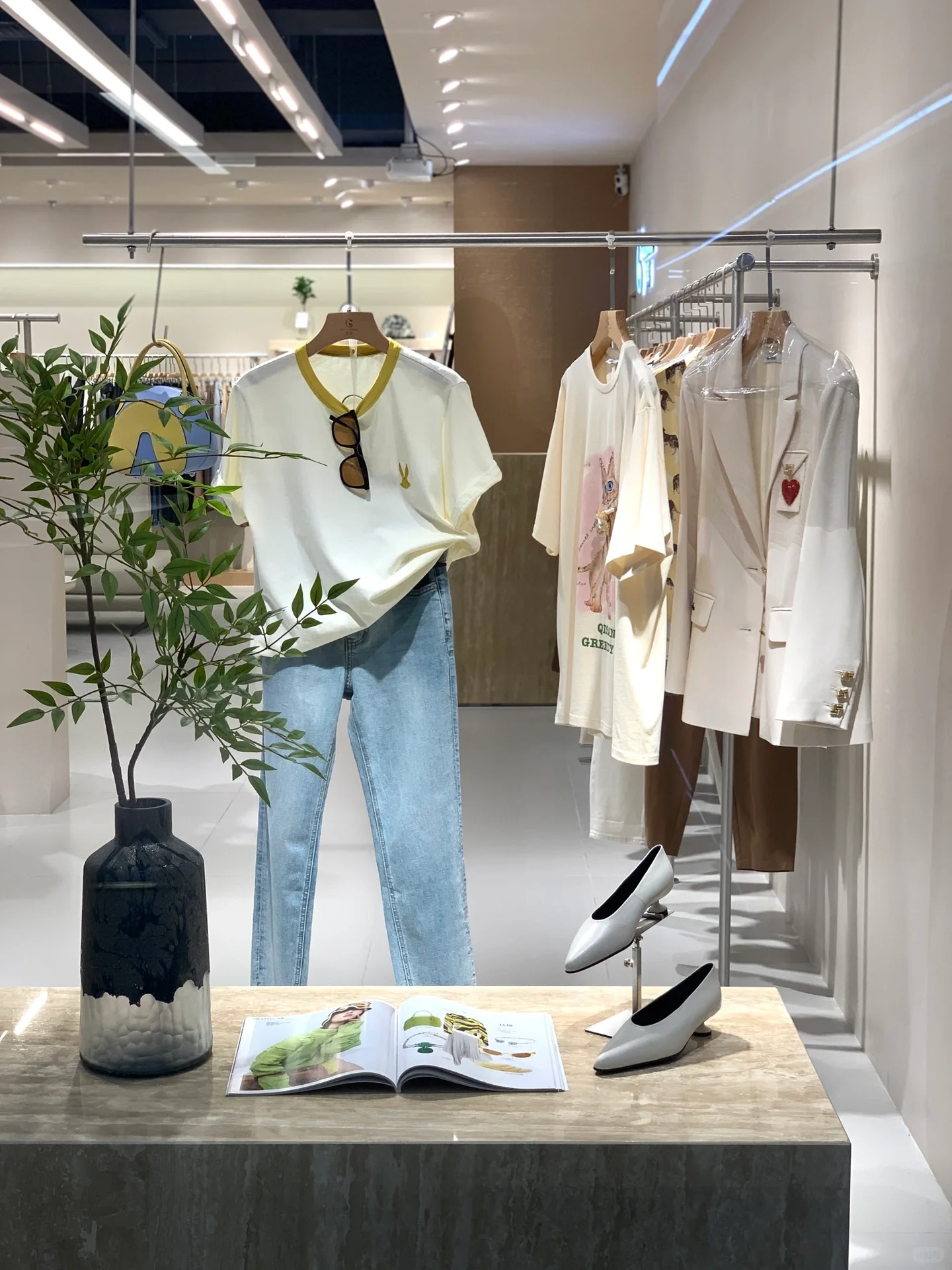 服装店展示架定制_2_宏阔_来自小红书网页版_看图王.jpg
